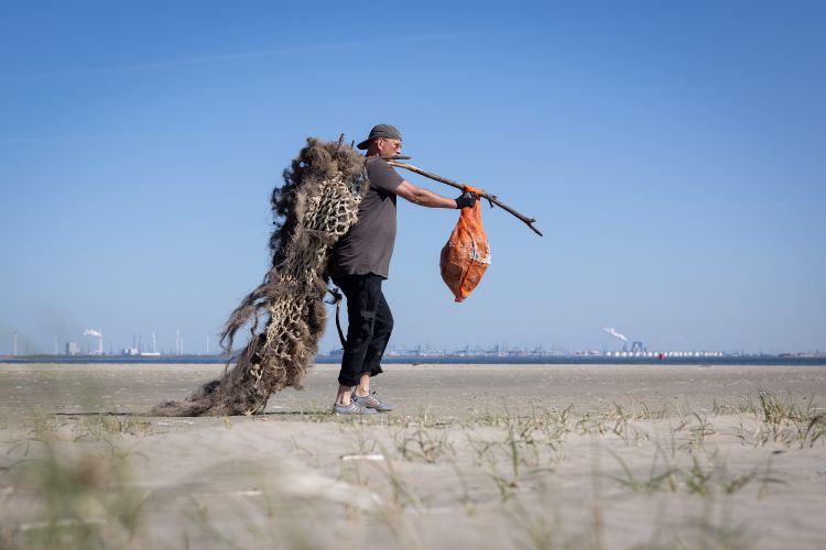 Fotoproject portfolio vervuiling van de nederlandse kust